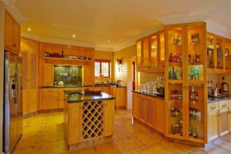 Modern gourmet kitchen